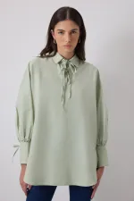 Tunique à col chemise et passepoil 100 % coton