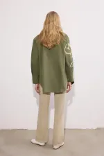 CHEMISE EN GABARDINE BRODÉE
