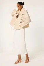 VESTE À TAILLE FRONNÉE