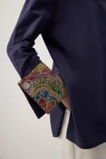 CHEMISE À MOTIFS ETHNIQUES