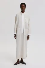 ROBE EN LIN TEXTURÉ AVEC DÉTAILS À RAYURES