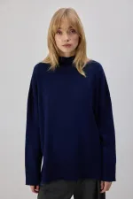 DİK YAKA BASIC TRİKO KAZAK