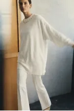 YAKASI İNCİLİ KAZAK