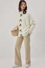 FİYONK DETAYLI TRİKO HIRKA