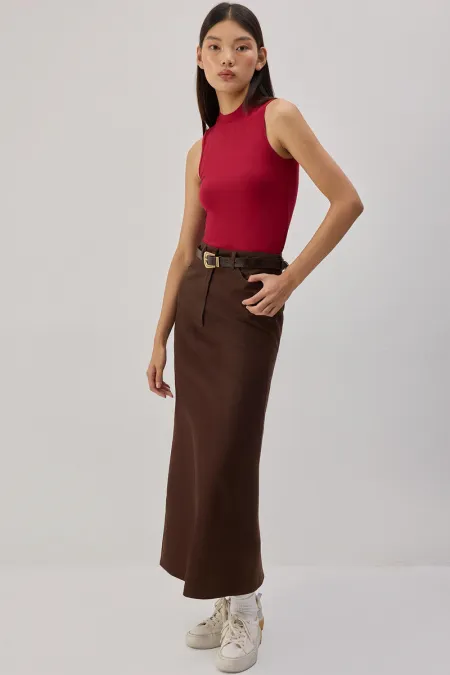 DİK YAKA KOLSUZ İÇLİK