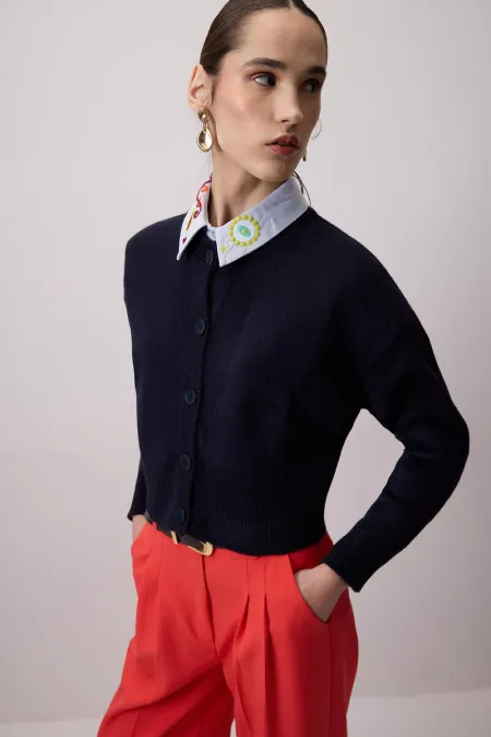 BUTTONED SHORT KNITTED CARDIGAN BUTTONED SHORT KNITTED CARDIGAN
