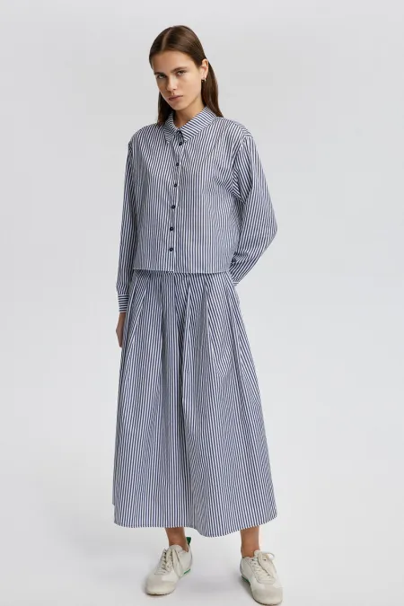 ENSEMBLE JUPE ET CHEMISE PLISSÉES