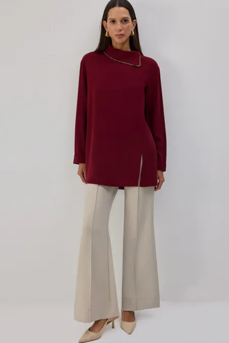 Crepe tunic with bejeweled collar Crepe tunic with bejeweled collar