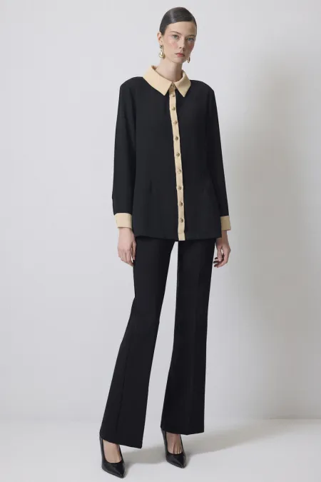 CHEMISE EN CRÊPE À BOUTONS DORÉS