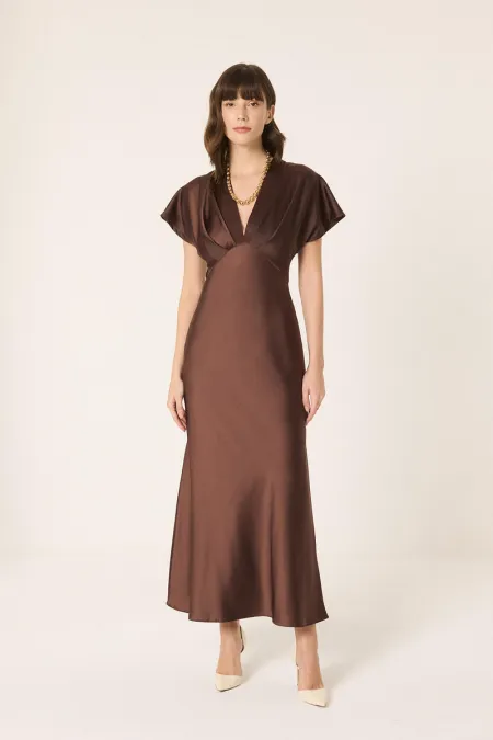 robe en satin à col en V
