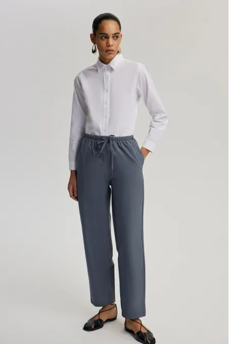 Relax fit trousers with elastic waistband Relax fit trousers with elastic waistband