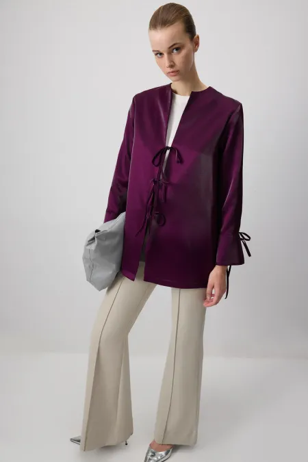 ÖNÜ BAĞLAMALI SİMLİ CEKET