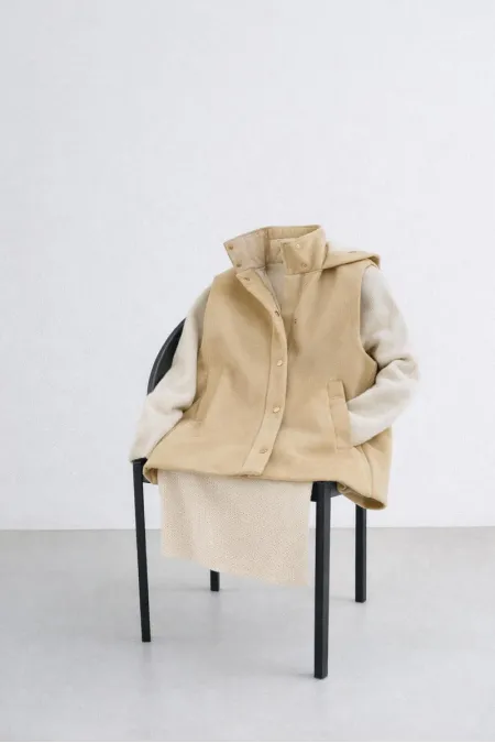 KAPÜŞONLU ŞİŞME YELEK