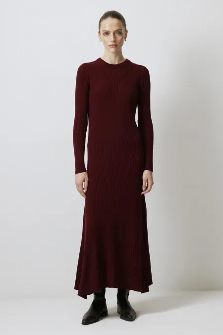 RIBBED CREW NECK KNITTED DRESS