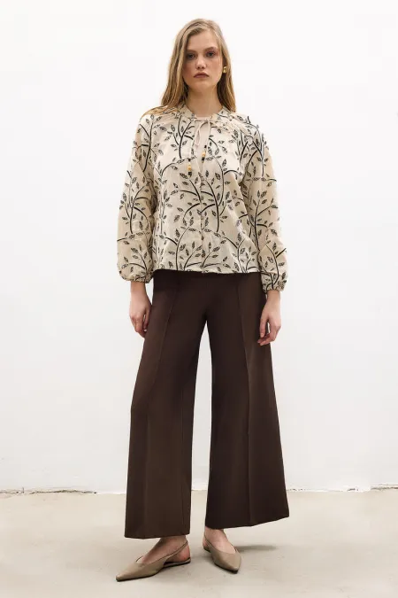 CHEMISE BRODÉE À NŒUD SUR LE DEVANT