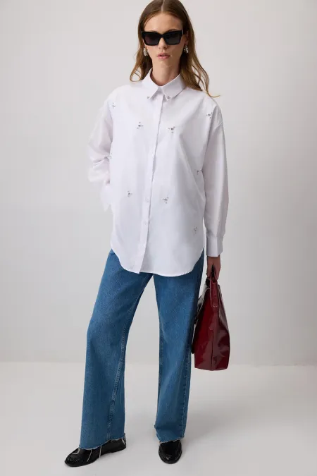 CHEMISE ORNÉE DE PIERRES