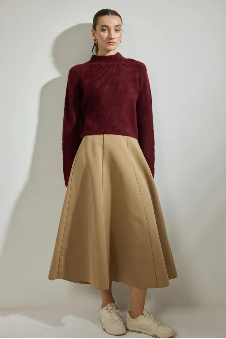 DİK YAKA KISA TRİKO KAZAK