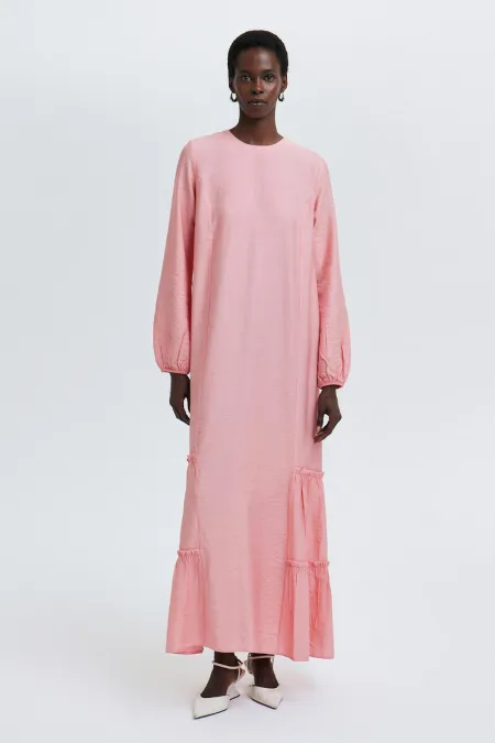 ROBE EN LIN TEXTURÉ AVEC OURLET FRONCÉ