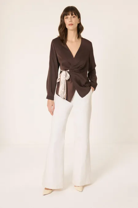 Tunique en satin à nouer sur le côté