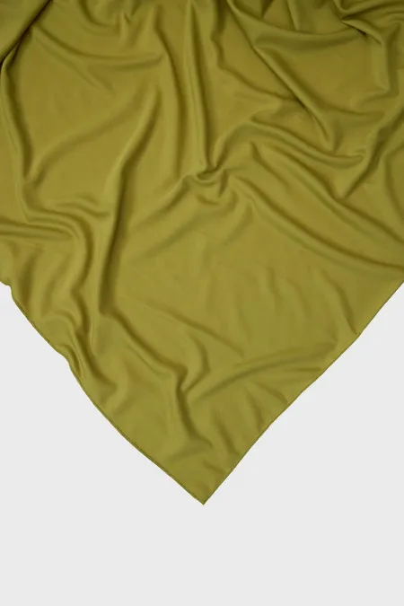 CHÂLE EN MOUSSELINE TRICOTÉE