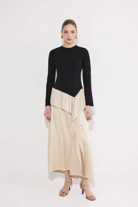 ROBE À VOLANTS ASYMÉTRIQUES