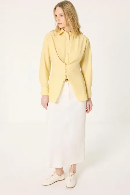 CHEMISE EN POPLIN AVEC DÉTAILS DE BOUTONS