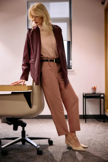 ÇİZGİLİ PİLELİ PANTOLON