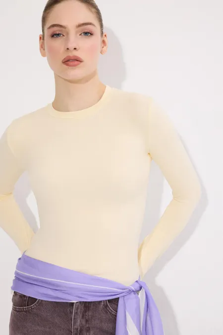 BODY À MANCHES LONGUES ET À MI-CHEVEUX