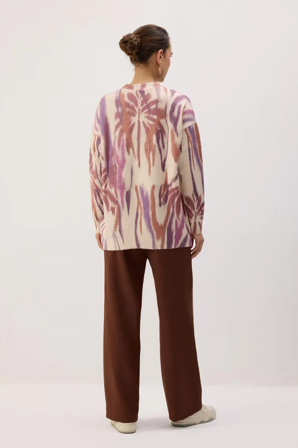 ABSTRACT DESENLİ TRİKO KAZAK