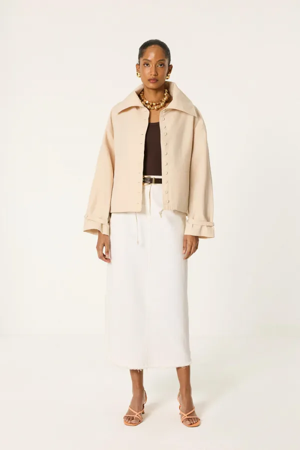 VESTE À TAILLE FRONNÉE