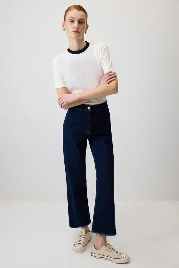 %100 PAMUKLU RİBANA YAKA KISA KOLLU T-SHIRT