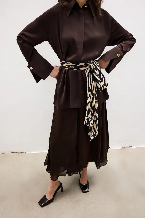 CHEMISE EN SATIN À POIGNETS LARGES