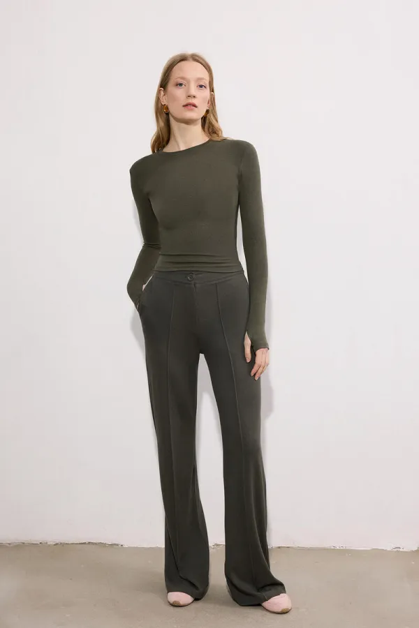 BODY À MANCHES LONGUES ET À MI-CHEVEUX