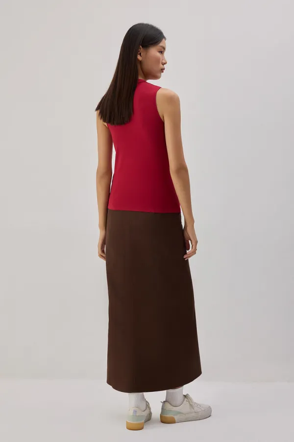 DİK YAKA KOLSUZ İÇLİK