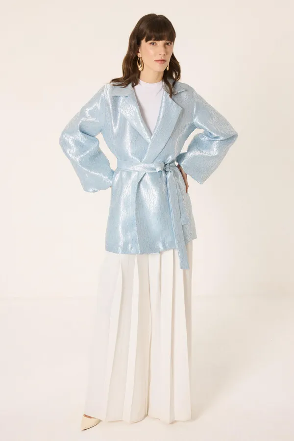 VESTE JACQUARD AVEC DÉTAIL DE CEINTURE