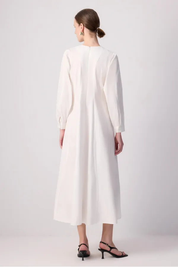 BELE OTURAN PAMUKLU ELBİSE