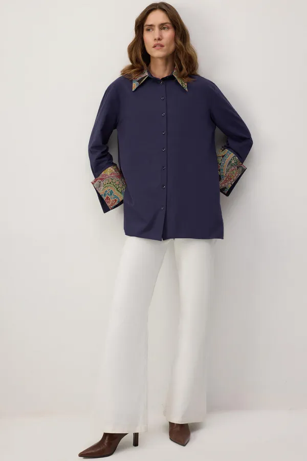 CHEMISE À MOTIFS ETHNIQUES