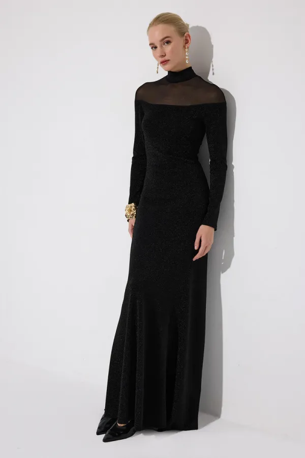 ROBE À MANCHES LONGUES AVEC DÉTAILS À PAILLETTES