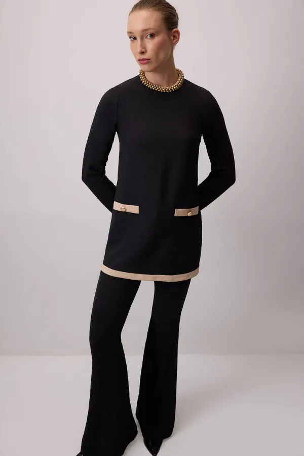 CONTRASTING COLORED CREPE TUNIC