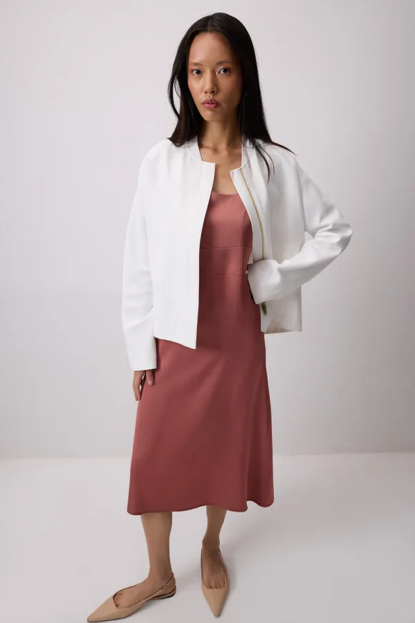 SHORT-SLEEVED DRESS WITH GATHERED SHOULDER