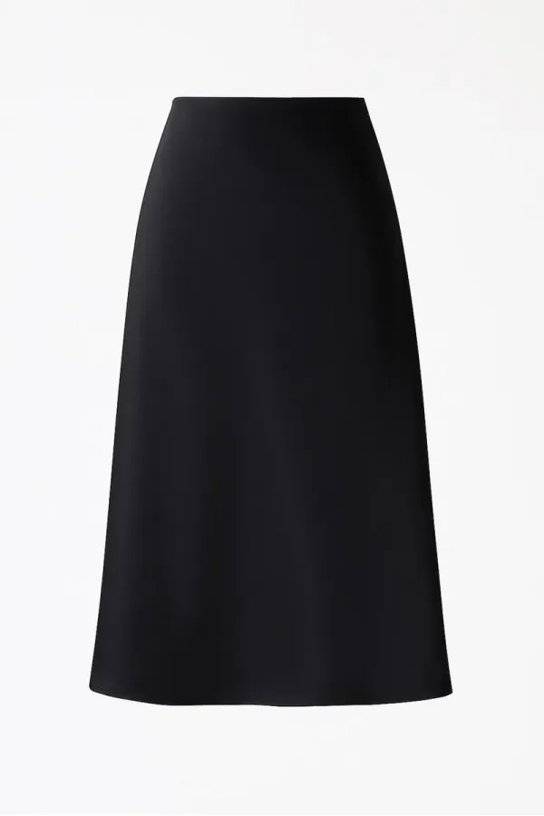 JUPE BASIQUE EN SATIN