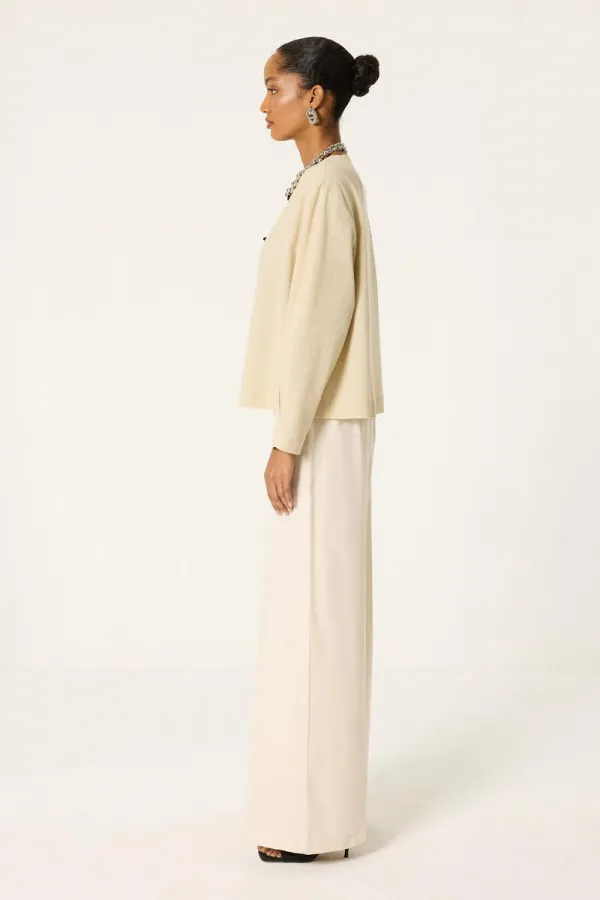 CONTRAST BUTTONED JACKET