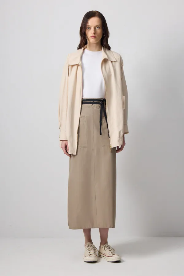 SKIRT WITH WIDE POCKETS