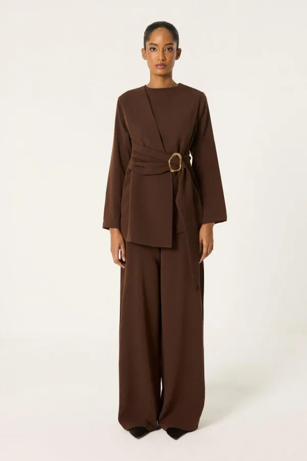 ENSEMBLE TUNIQUE ET PANTALON AVEC BOUCLE DORÉE