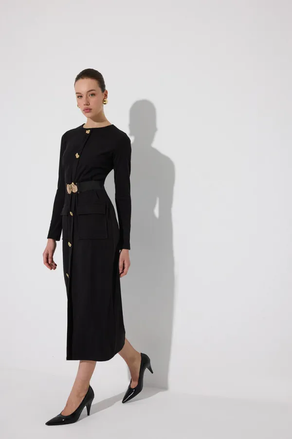 GOLD DÜĞMELİ KEMERLİ ÖRME ELBİSE