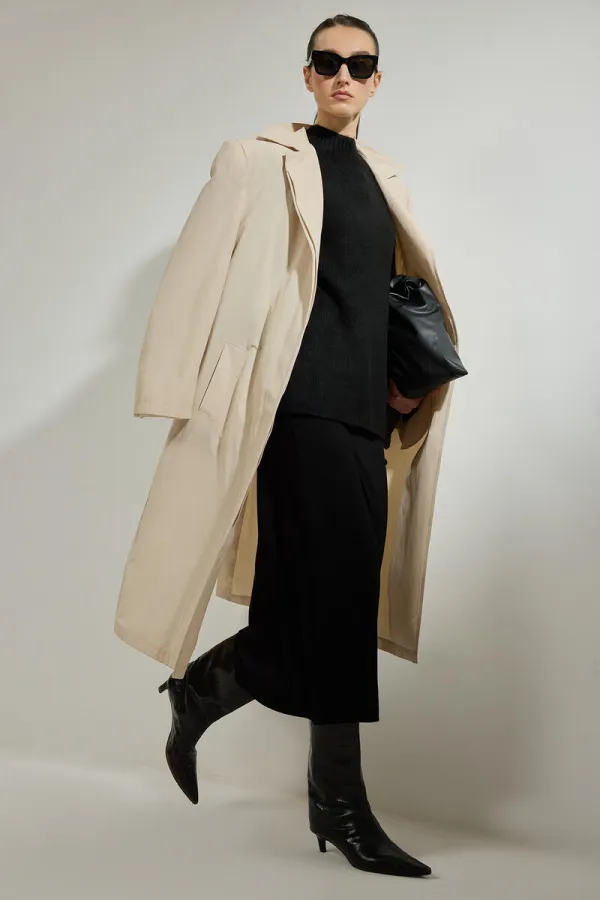 DİK YAKA TRİKO KAZAK