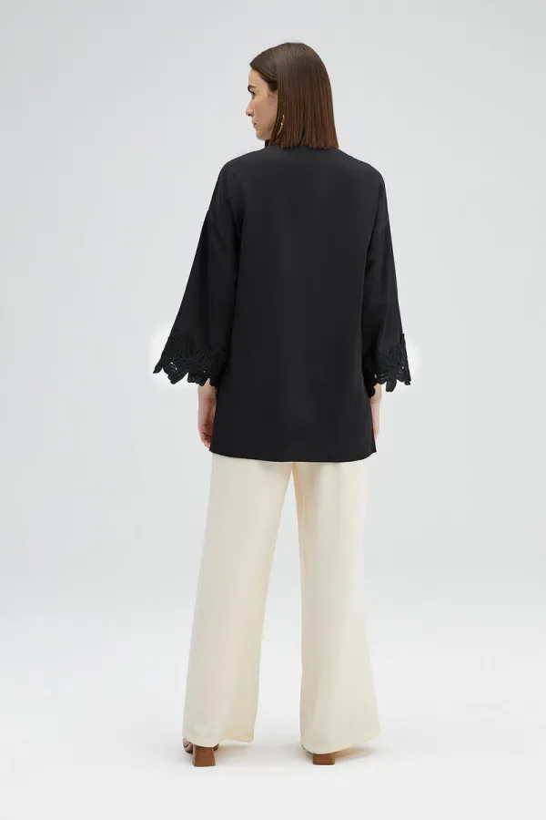 SHIRT WITH LACE DETAILS SHIRT WITH LACE DETAILS
