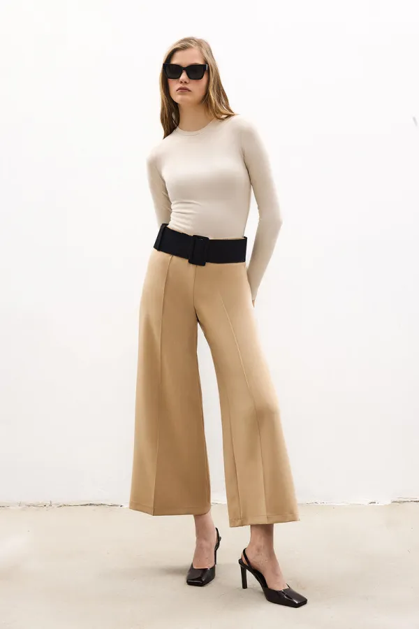 PARMAK GEÇMELİ UZUN KOLLU BODY