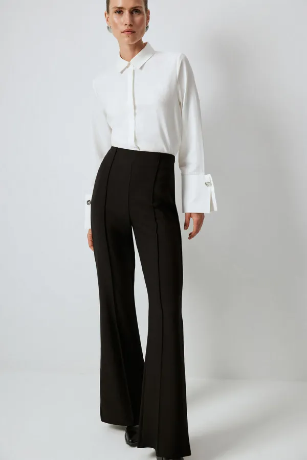 PANTALONS EN CRÊPE CÔTELÉS