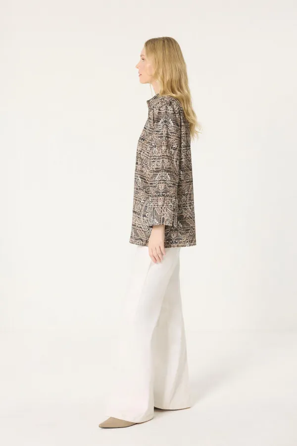 CHEMISE À MOTIFS ETHNIQUES